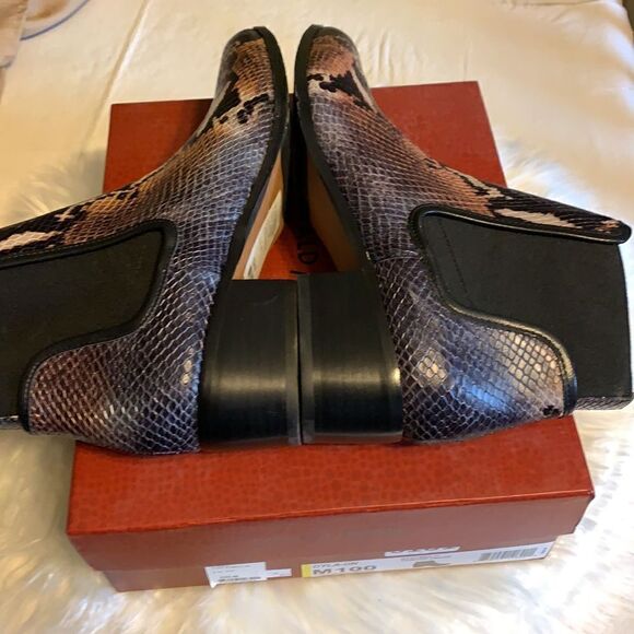 Donald Pliner Genuine Leather Snake-Print Dyla Bootie, Size 10 - Picture 5 of 13